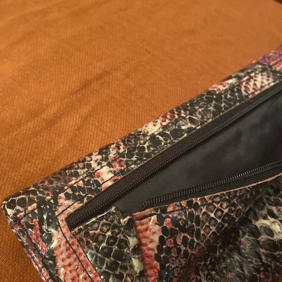 Wallet - Picture 3 of 11